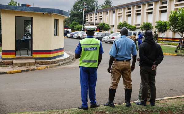 Kenya: un tueur en série présumé s'évade à Nairobi, huit policiers en garde à vue