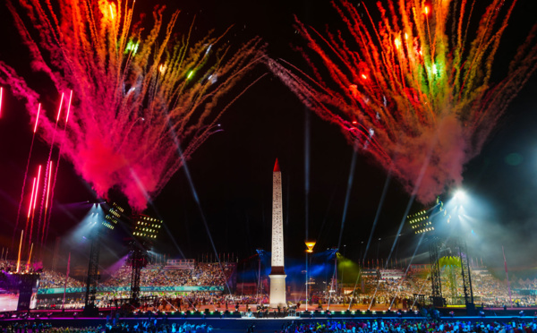 Du coeur et des corps: l'ouverture des Paralympiques ravive la flamme à Paris