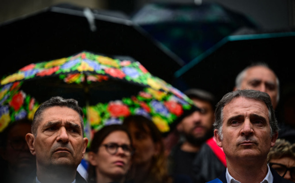 Colère et tristesse lors des hommages à l'employé municipal tué à Grenoble