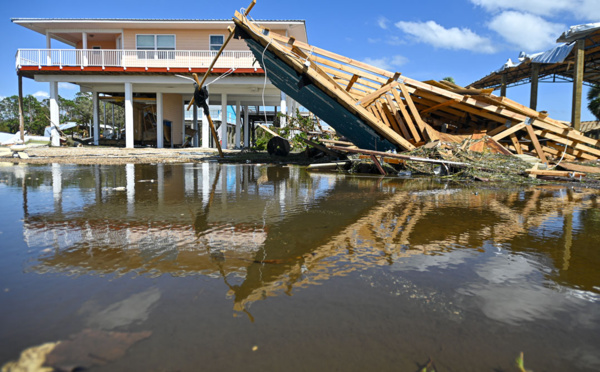 Avec au moins 130 morts aux Etats-Unis, l'ouragan Hélène prend un tour politique