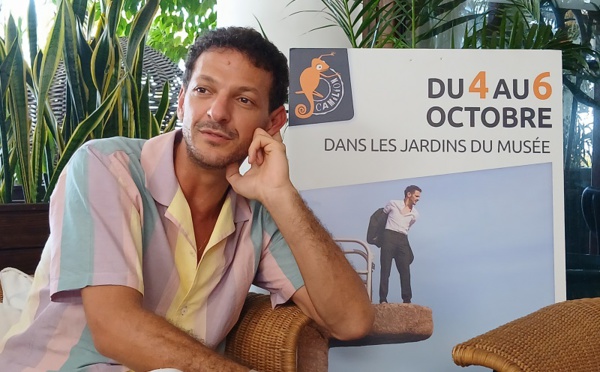 Vincent Dedienne vient “chatouiller” Tahiti