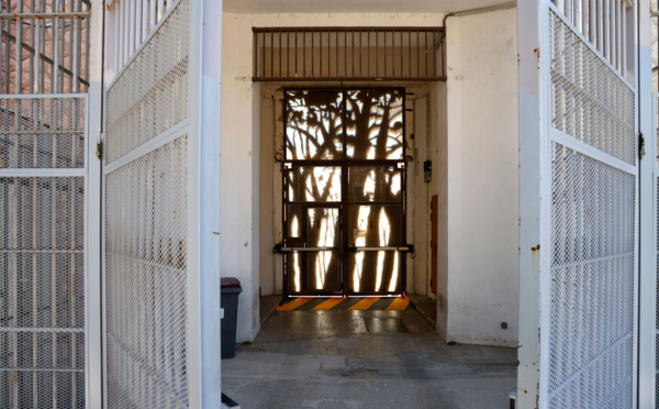 Marseille: un homme tué par son codétenu dans la prison surpeuplée des Baumettes