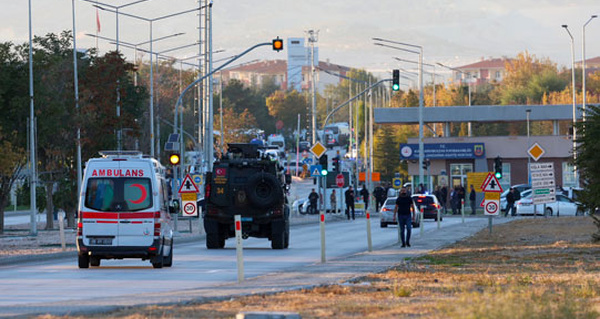 Turquie: des morts et des blessés dans un attentat près d'Ankara