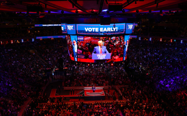 Trump remplit le Madison Square Garden mais son meeting fait polémique