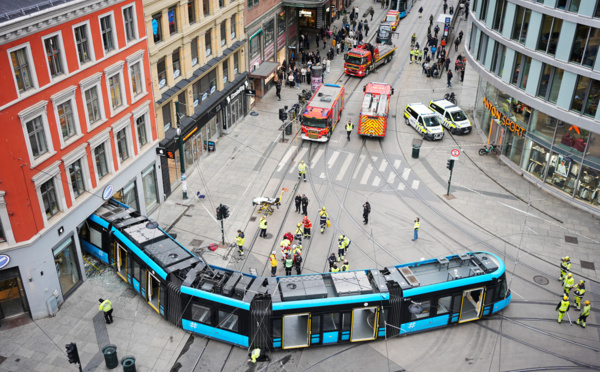 Un tramway fou finit sa course dans un magasin à Oslo