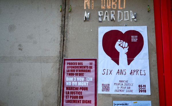 A Marseille rue d'Aubagne, forte attente de justice à l'hommage aux morts des effondrements