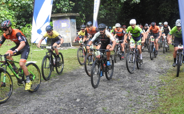 Le MTB challenge roule pour Les Amazones