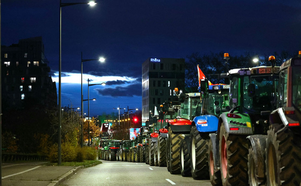 Agriculteurs: les tracteurs sont ressortis, la colère ravivée par la peur du Mercosur