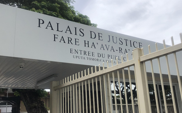 Ce mardi, le tribunal correctionnel de Papeete a condamné un homme à 18 mois de prison avec sursis pour des violences conjugales. Crédit photo : Thibault Segalard.