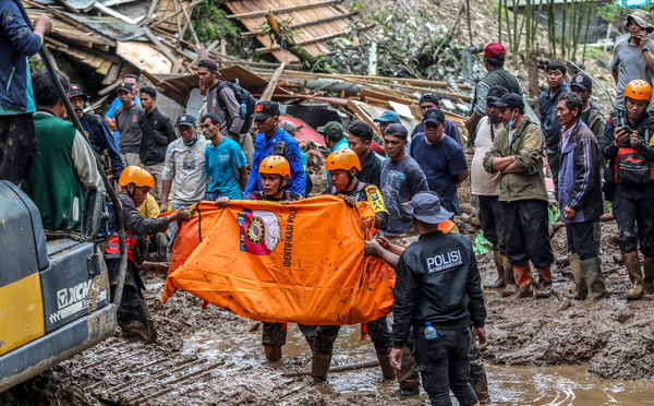 Indonésie: le bilan des inondations à Sumatra monte à 20 morts