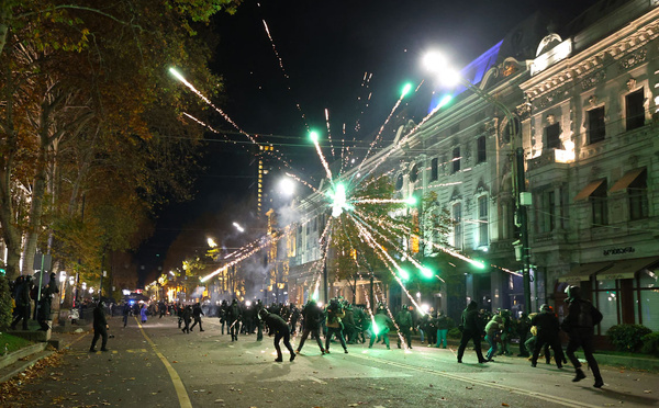 Géorgie: plus de 40 arrestations lors d'une manifestation pro-UE