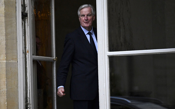 En sursis, le gouvernement Barnier devrait tomber dans les prochains jours