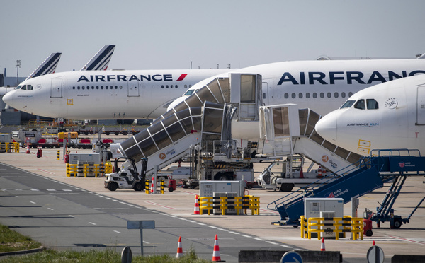 Train et avion: une fin d'année sous le signe de la mobilisation sociale