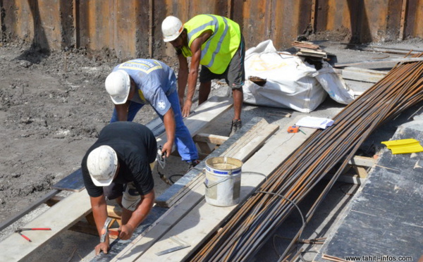 Bâtiment : l'emploi se redresse en 2015