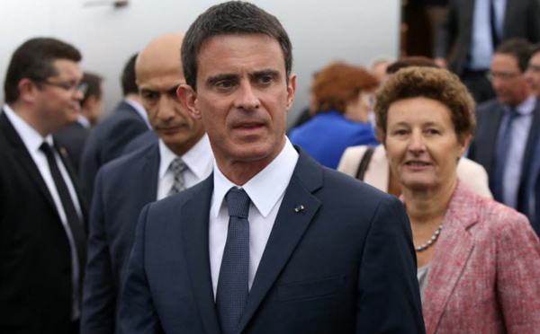 Valls en Nouvelle-Zélande, avant une visite impromptue en Australie post-contrat de sous-marins