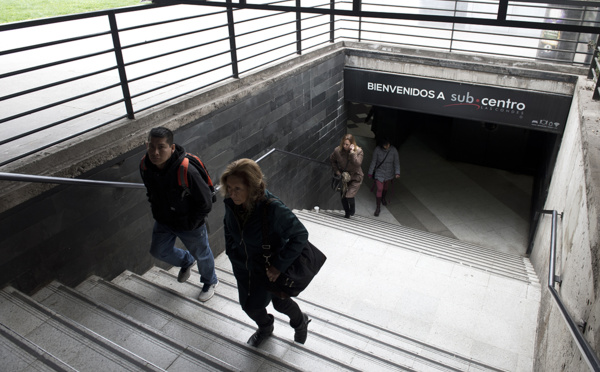 Chili: soleil et vent feront rouler le métro de Santiago en 2018