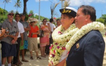 Visite du tavana hau Marie Baville à Tubuai