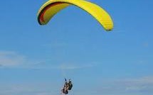 Atterrissage musclé pour un parapentiste dimanche matin à Punaauia