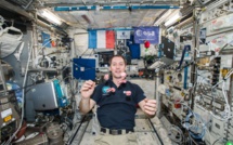 Thomas Pesquet jongle avec les macarons de l'espace