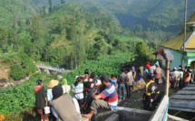 Indonésie: un hélicoptère de secours s'écrase, ses huit occupants tués