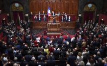 Macron promet un "changement profond" pour répondre à "l'impatience" des Français