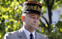 France: démission du patron des armées, en conflit ouvert avec Macron