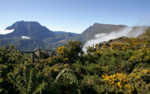 La Réunion: enquête ouverte après la disparition en montagne d'un gendarme