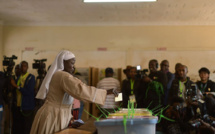 Les Kényans se pressent aux urnes pour des élections très serrées
