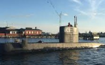 La police à la recherche d'indices à bord du mystérieux sous-marin danois