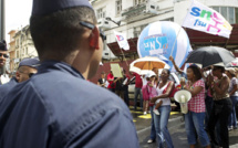 Contrats aidés: la mobilisation s'amplifie en Martinique