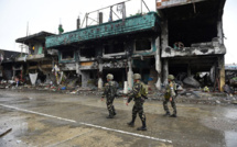 Philippines: Duterte dit que Marawi est "libérée" mais les combats continuent