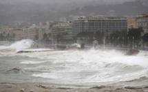 La tempête Ana touche la France, 32 départements en vigilance orange