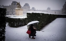 Le nord de la France sous la neige, perturbations dans les transports à Paris