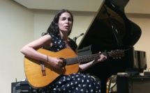 Yael Naim envoûte la masterclasse du Conservatoire