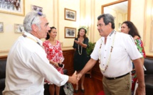 Tahiti Pearl Regatta : Le navigateur Loïck Peyron reçu à la Présidence
