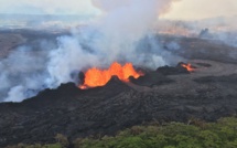 La lave approche une usine géothermique à Hawaï