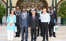 Visite protocolaire d'une délégation du Gabon, conduite par M. Jean-François NTOUTOUME EMANE, Maire de la Libreville
