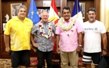 Surf à Teahupoo : Graham Stapelberg de la World Surf League reçu à la Présidence