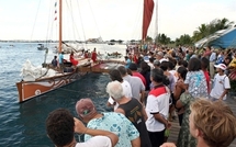 La presse internationale en parle: Une pirogue partie de Tahiti aborde les côtes chinoises