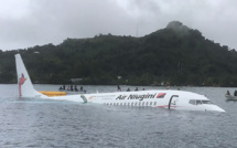 Crash dans un lagon en Micronésie: un corps extrait de l'avion