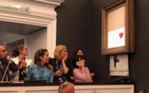 Banksy frappe encore: une de ses toiles s'auto-détruit en pleine enchère