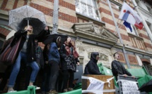 En banlieue parisienne, un lycée "symbole" de la lutte contre l'amiante à l'école