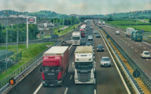 Yvelines: un conducteur fait demi-tour sur l'autoroute et provoque un accident mortel