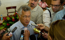 Le président polynésien Tong Sang défie l'opposition de lui trouver un remplaçant