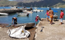 Opération de nettoyage du littoral à Nuku Hiva
