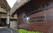 Plan social en vue à l'hôtel Radisson de Tahiti