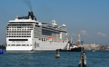 Panique à Venise devant un bateau de croisière géant hors de contrôle