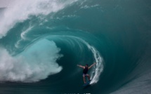 Session de folie à Teahupo'o