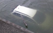 Une voiture tombe dans le port de Papeete avec 2 personnes à bord
