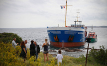 Un cargo s'échoue au cœur de la réserve naturelle de Bonifacio